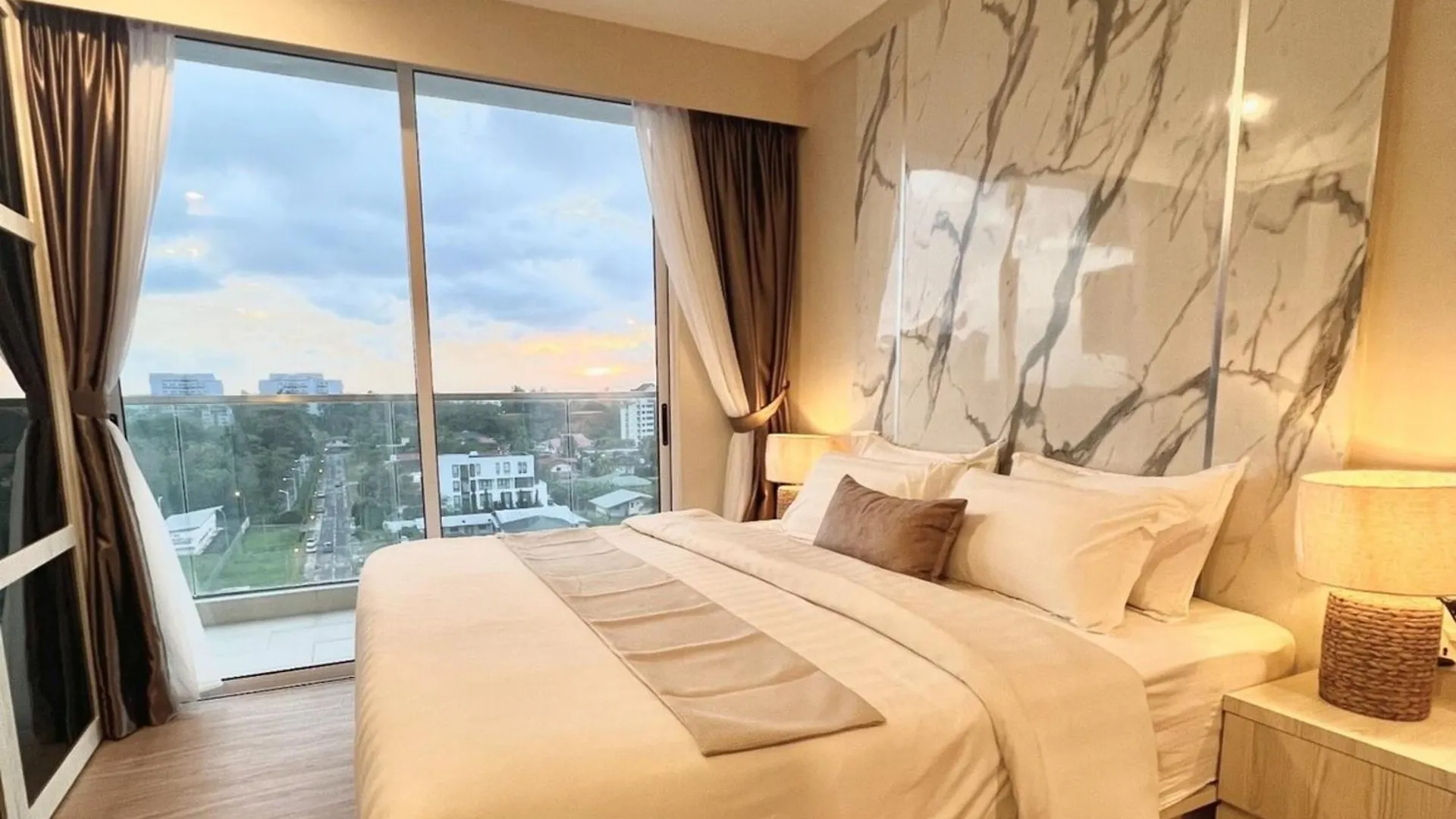 Aru Suites Kota Kinabalu 0*,