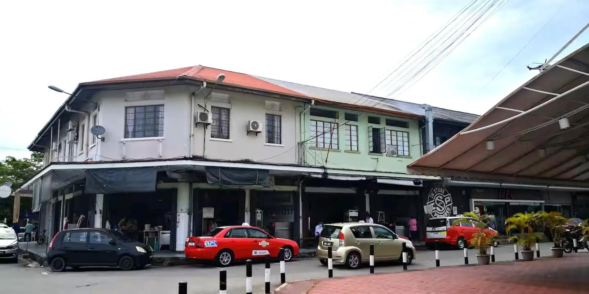 Aru Suites Kota Kinabalu 0*,  Malaysia